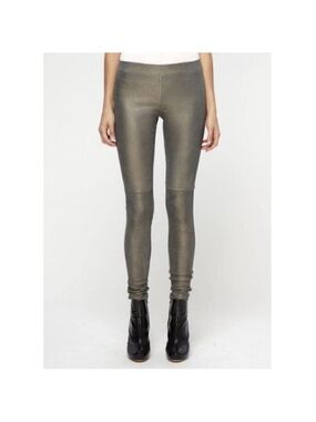 Vince Women's Metallic Olive Skinny Leggings.. EUC… 100% leather. Soft as can be